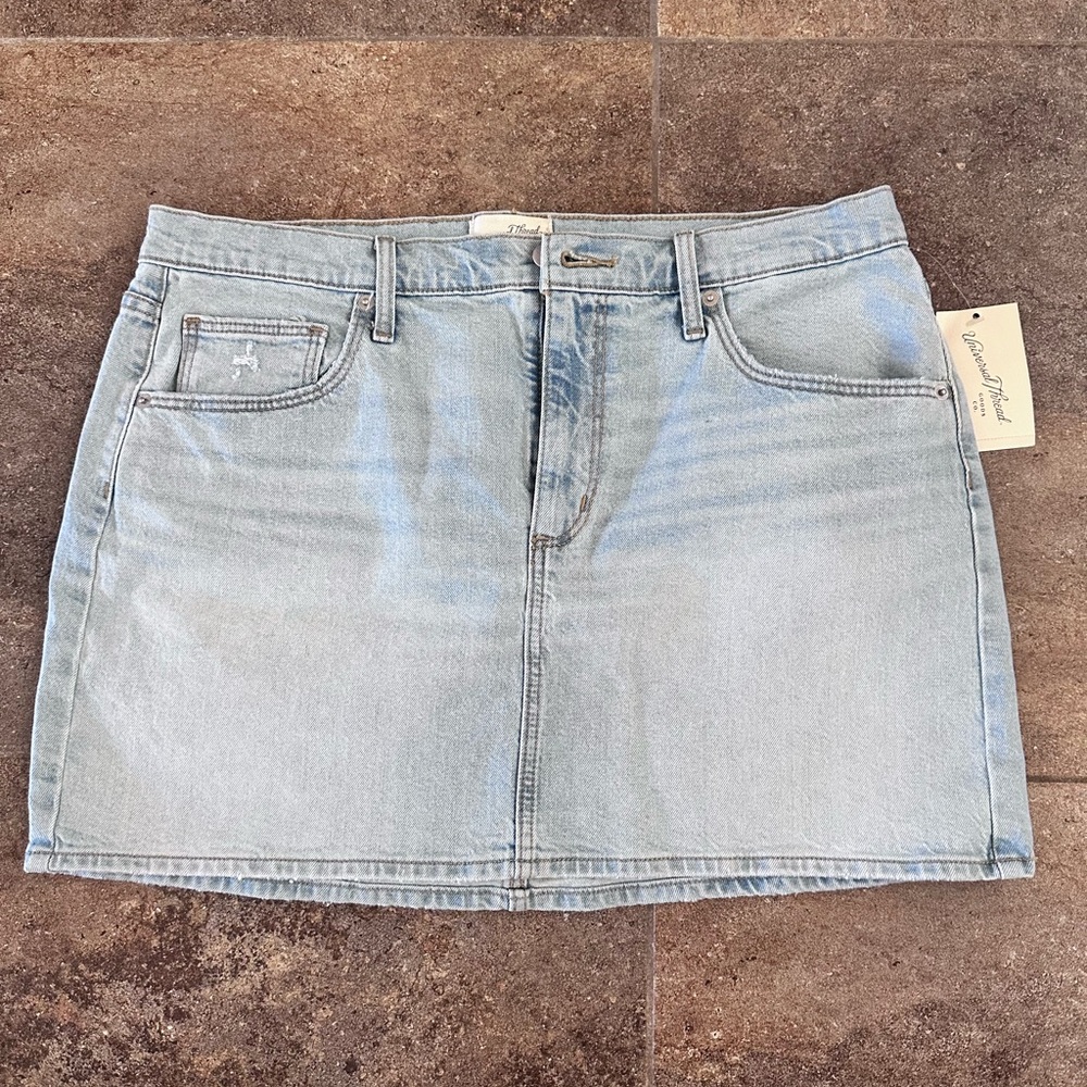 NWT Universal Thread Light Wash Mini Skirt